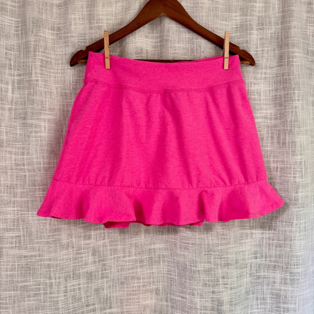 Beyond Yoga Space Dye Dare to Flare Skirt Athletic Skort Large Pink
